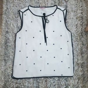 Sleeveless beige top